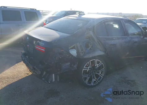 2024 BMW 530I z USA, uszkodzony, nr VIN WBA43FJ04RCR18272